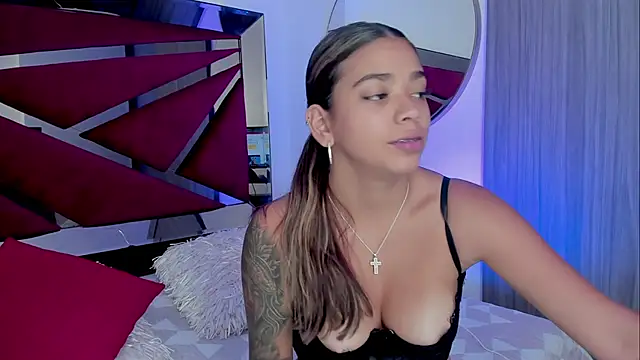 GiaFu online show from March 2026 07:08:02 PM