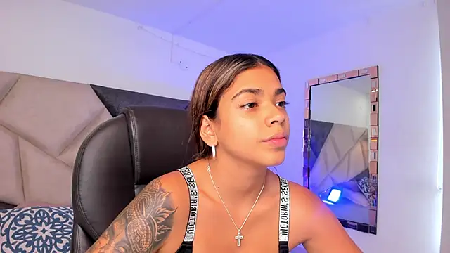 GiaFu online show from March 2026 05:34:01 PM