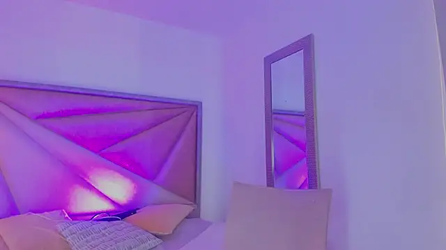 GiaFu online show from March 2026 06:04:02 PM