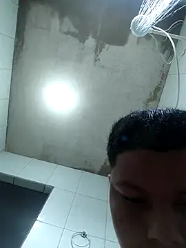 Snapshot of putoso031 chatting on December 2025 03:27:02 PM putoso031 online show from December 2025 03:27:02 PM