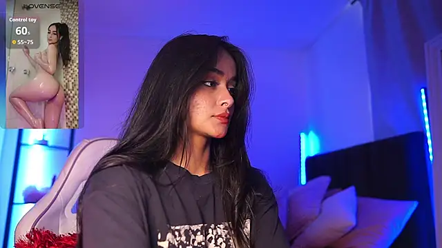 Snapshot of abigail_adamss chatting on October 2025 07:14:01 PM abigail adamss online show from October 2025 07:14:01 PM