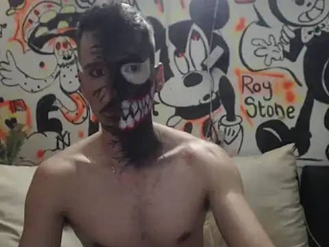 roystonee01 online show from November 2025 01:45:01 AM