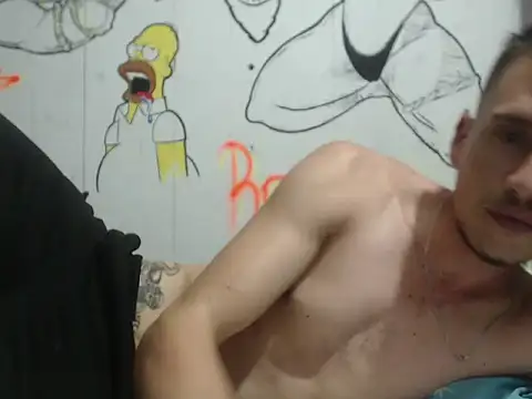 roystonee01 online show from November 2025 03:20:01 AM