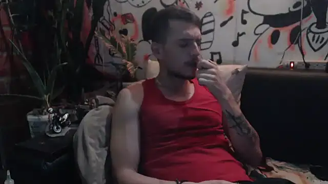 roystonee01 online show from April 2026 01:54:02 AM