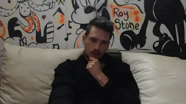 Snapshot of roystonee01 chatting on January 2026 10:19:01 AM roystonee01 online show from January 2026 10:19:01 AM