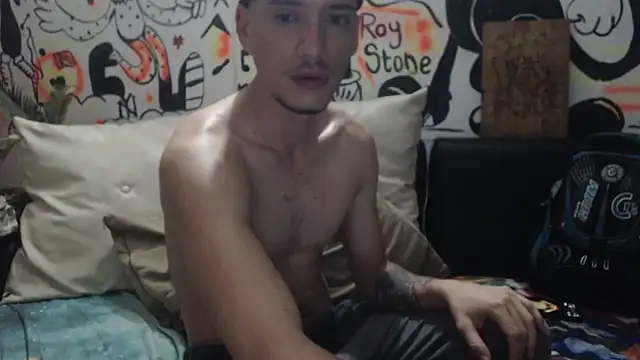 roystonee01 online show from October 2025 09:18:02 AM