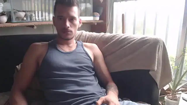 roystonee01 online show from March 2026 11:49:01 AM