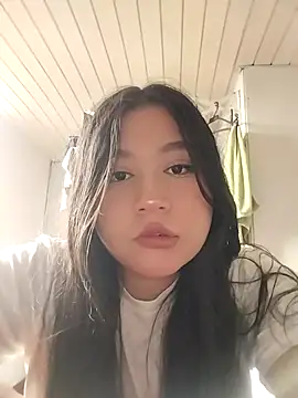 Snapshot of sharyl_24 chatting on March 2025 09:27:01 PM sharyl 24 online show from March 2025 09:27:01 PM