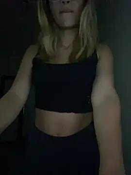 Carolinen online show from February 2025 09:09:01 PM