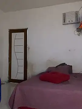 Carolinen online show from November 2025 03:27:01 PM