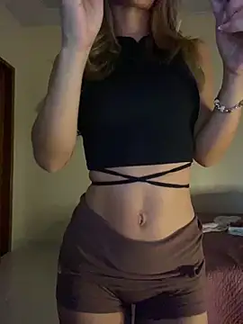 Carolinen online show from February 2026 05:45:01 PM