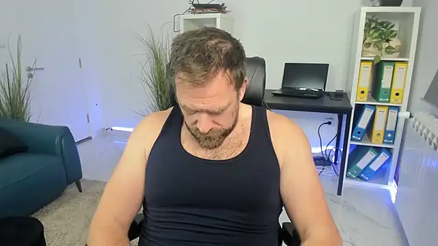 John-E-Dough online show from December 2025 09:20:02 AM