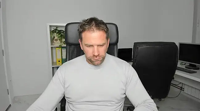 John-E-Dough online show from December 2024 05:04:02 AM