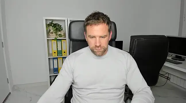 John-E-Dough online show from December 2024 04:48:01 AM