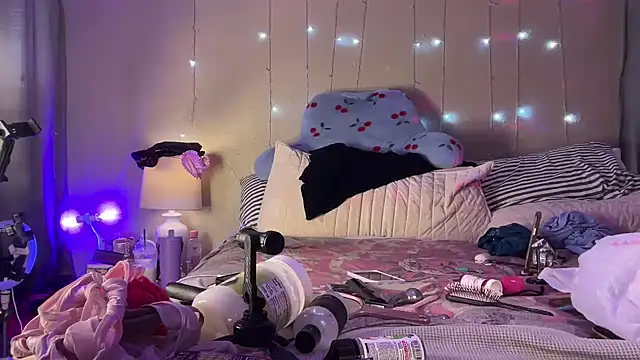 Dani Dragon69 online show from February 2026 09:24:01 PM