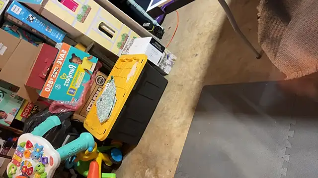 Snapshot of Dani_Dragon69 chatting on March 2025 11:52:02 AM Dani Dragon69 online show from March 2025 11:52:02 AM