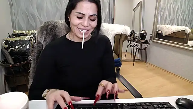 Sara Poison online show from February 2026 03:46:01 AM