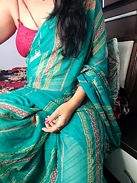 santurmom online show from November 2025 05:57:01 PM