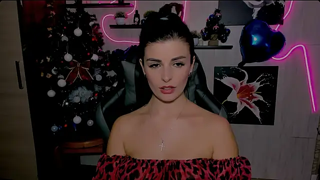 Snapshot of KayWuds chatting on January 2025 05:37:02 PM KayWuds online show from January 2025 05:37:02 PM