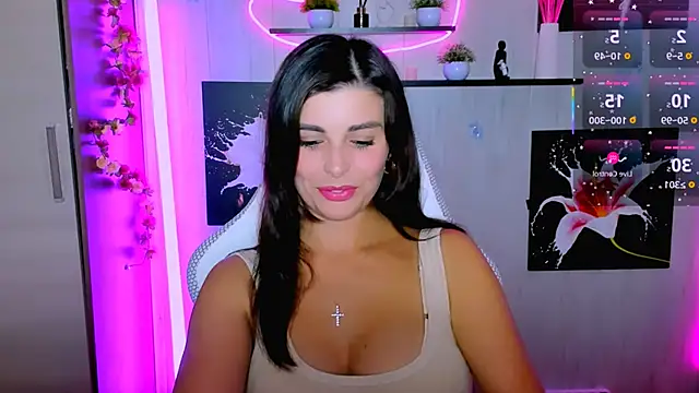 Snapshot of KayWuds chatting on October 2025 12:07:01 PM KayWuds online show from October 2025 12:07:01 PM