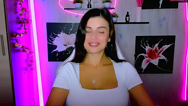 Snapshot of KayWuds chatting on October 2025 04:43:01 AM KayWuds online show from October 2025 04:43:01 AM