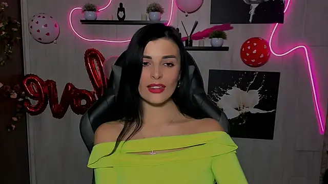 Snapshot of KayWuds chatting on February 2025 03:21:01 PM KayWuds online show from February 2025 03:21:01 PM