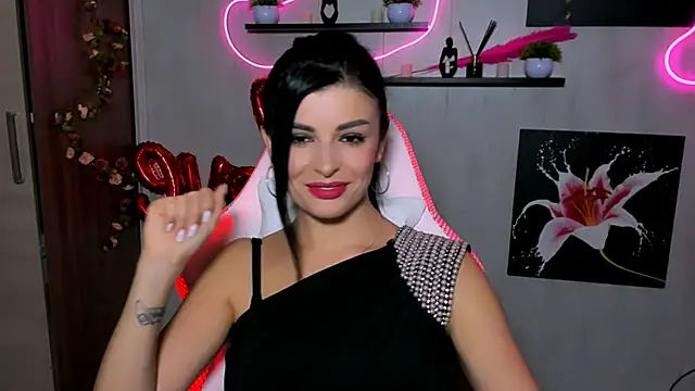 Snapshot of KayWuds chatting on March 2025 10:35:02 AM KayWuds online show from March 2025 10:35:02 AM