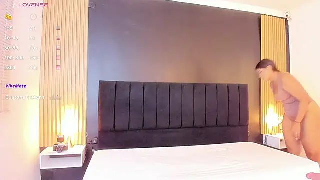 Snapshot of sweetsofia18 chatting on September 2025 11:05:02 PM sweetsofia18 online show from September 2025 11:05:02 PM