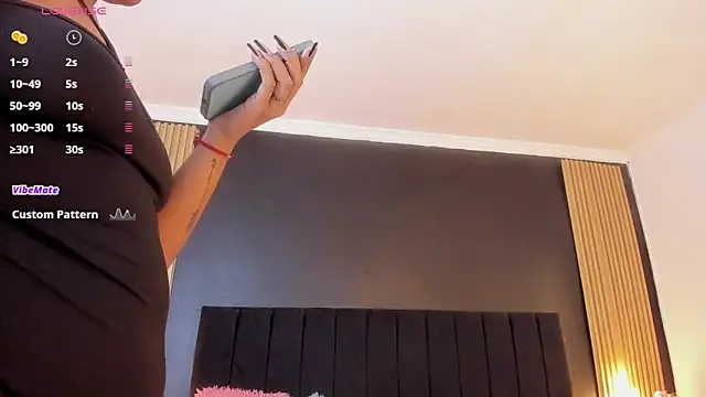 sweetsofia18 online show from December 2025 10:53:01 PM