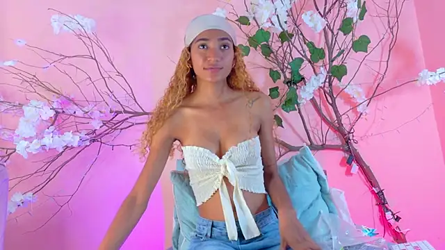 Charlotte Love10 online show from March 2026 08:54:02 PM