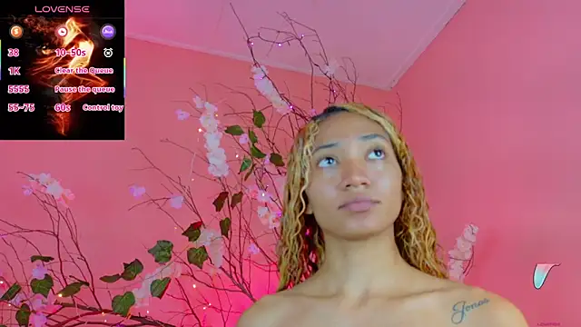 Snapshot of Charlotte_Love10 chatting on November 2025 01:15:01 PM Charlotte Love10 online show from November 2025 01:15:01 PM