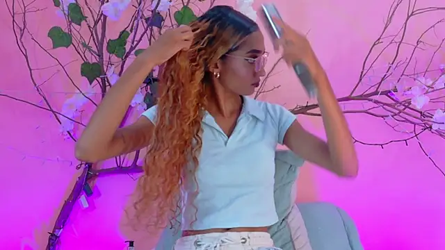 Charlotte Love10 online show from March 2026 12:09:01 PM