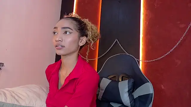 Snapshot of Charlotte_Love10 chatting on January 2026 09:07:02 PM Charlotte Love10 online show from January 2026 09:07:02 PM