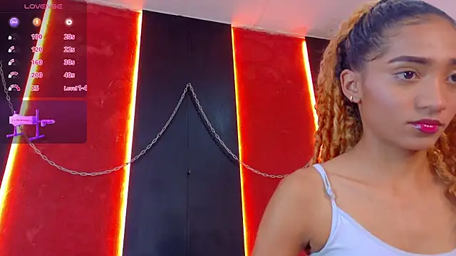 Snapshot of Charlotte_Love10 chatting on February 2026 11:38:02 AM Charlotte Love10 online show from February 2026 11:38:02 AM