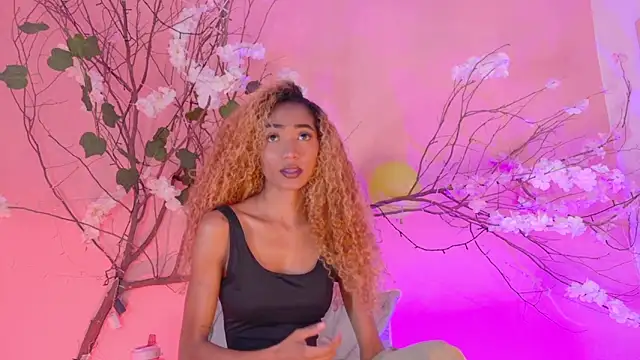 Charlotte Love10 online show from March 2026 12:02:02 PM