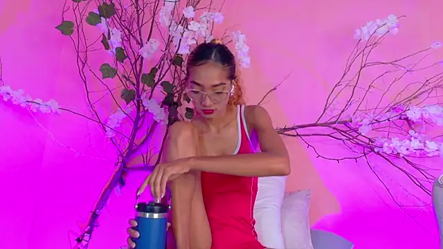 Charlotte Love10 online show from March 2026 12:16:02 PM