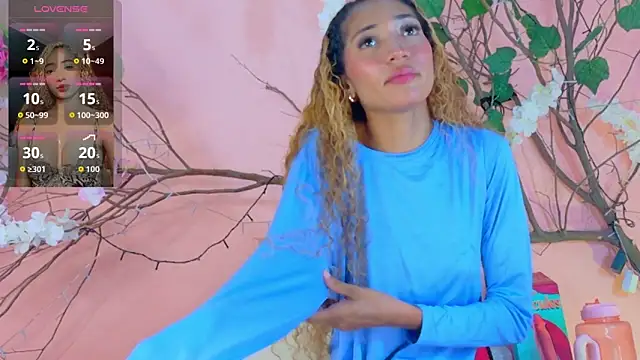 Charlotte Love10 online show from April 2026 09:33:02 PM