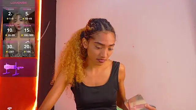 Snapshot of Charlotte_Love10 chatting on February 2026 01:35:02 PM Charlotte Love10 online show from February 2026 01:35:02 PM