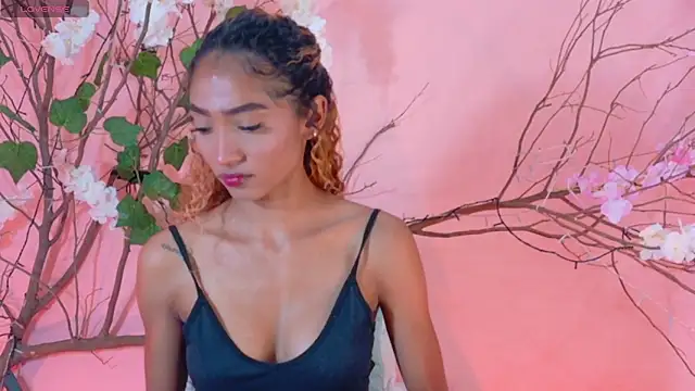 Charlotte Love10 online show from March 2026 06:35:04 PM