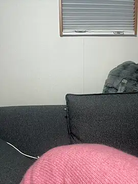 -x MIU x online show from February 2026 10:04:01 AM