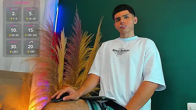 Snapshot of Nathaniel_Park chatting on September 2025 03:11:01 AM Nathaniel Park online show from September 2025 03:11:01 AM