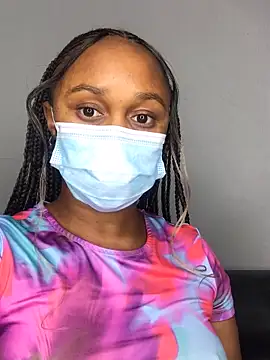 Pearl 00 online show from September 2025 09:54:02 PM