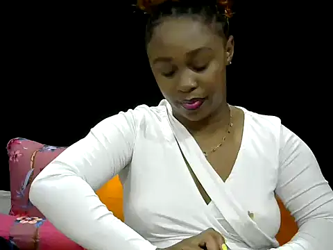 Pearl 00 online show from May 2026 04:18:01 PM