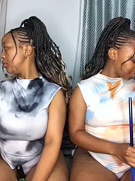 Pearl 00 online show from September 2025 09:43:02 PM