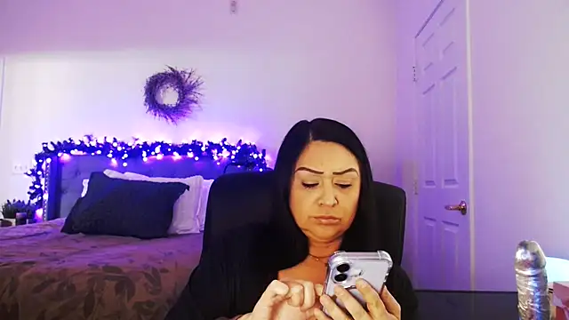 Snapshot of AlyssiaAmoreXO chatting on February 2026 07:14:01 PM AlyssiaAmoreXO online show from February 2026 07:14:01 PM