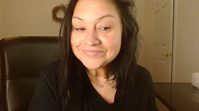 Snapshot of AlyssiaAmoreXO chatting on October 2025 06:41:02 PM AlyssiaAmoreXO online show from October 2025 06:41:02 PM