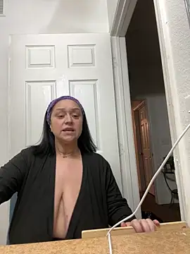 Snapshot of AlyssiaAmoreXO chatting on December 2025 07:38:01 PM AlyssiaAmoreXO online show from December 2025 07:38:01 PM