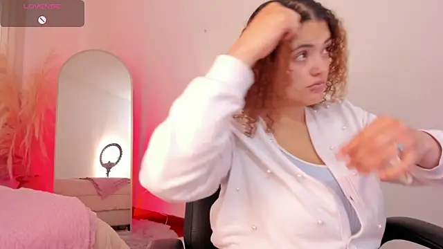 Missbrave1 online show from September 2025 07:36:02 PM