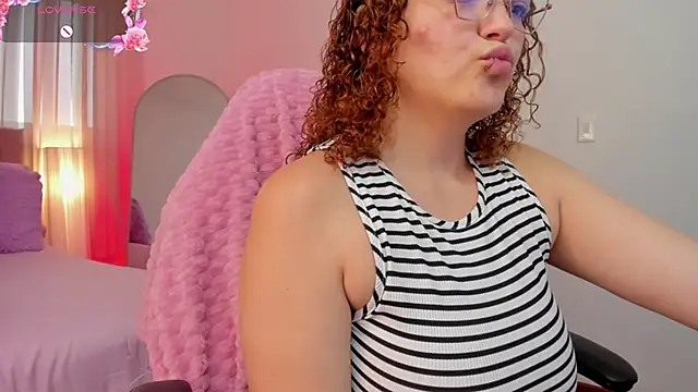 Missbrave1 online show from October 2025 09:03:01 PM