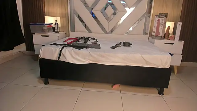 Snapshot of ValentinaThomas chatting on November 2025 08:12:01 PM ValentinaThomas online show from November 2025 08:12:01 PM